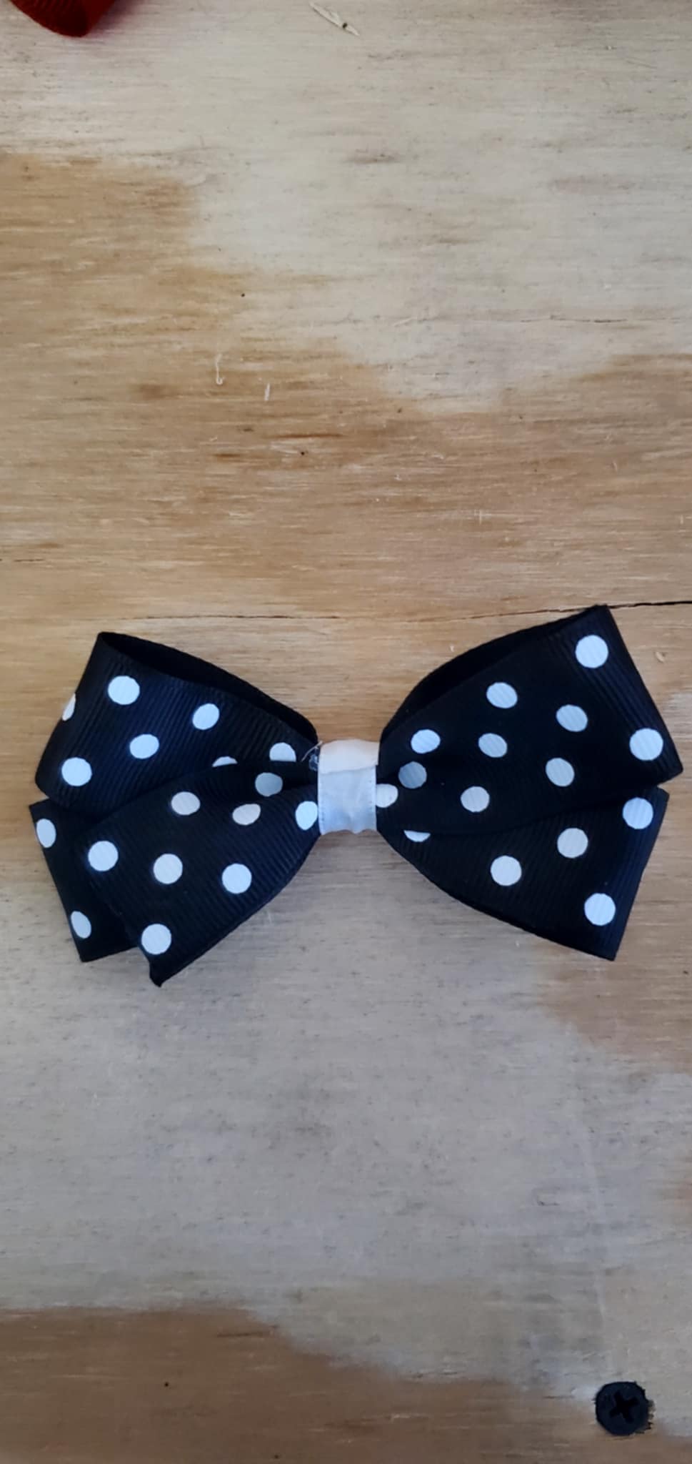 4 inch Girls Hairbow (black w/ polka dots,white)