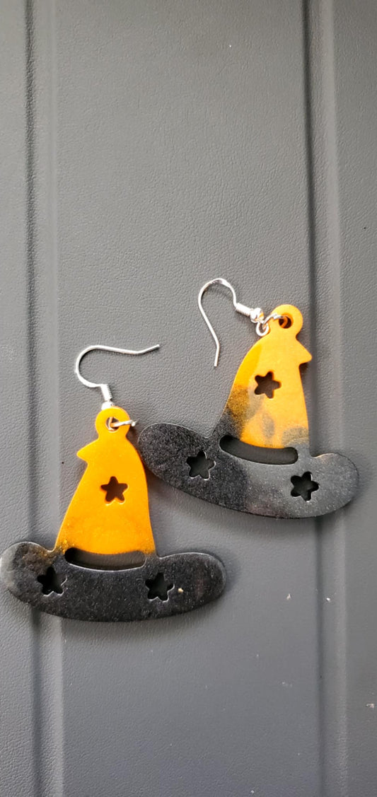 Witch hat earrings (black and orange)
