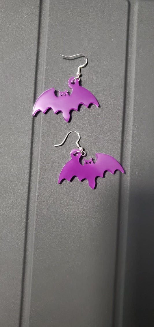 Bat earrings (purple glow)