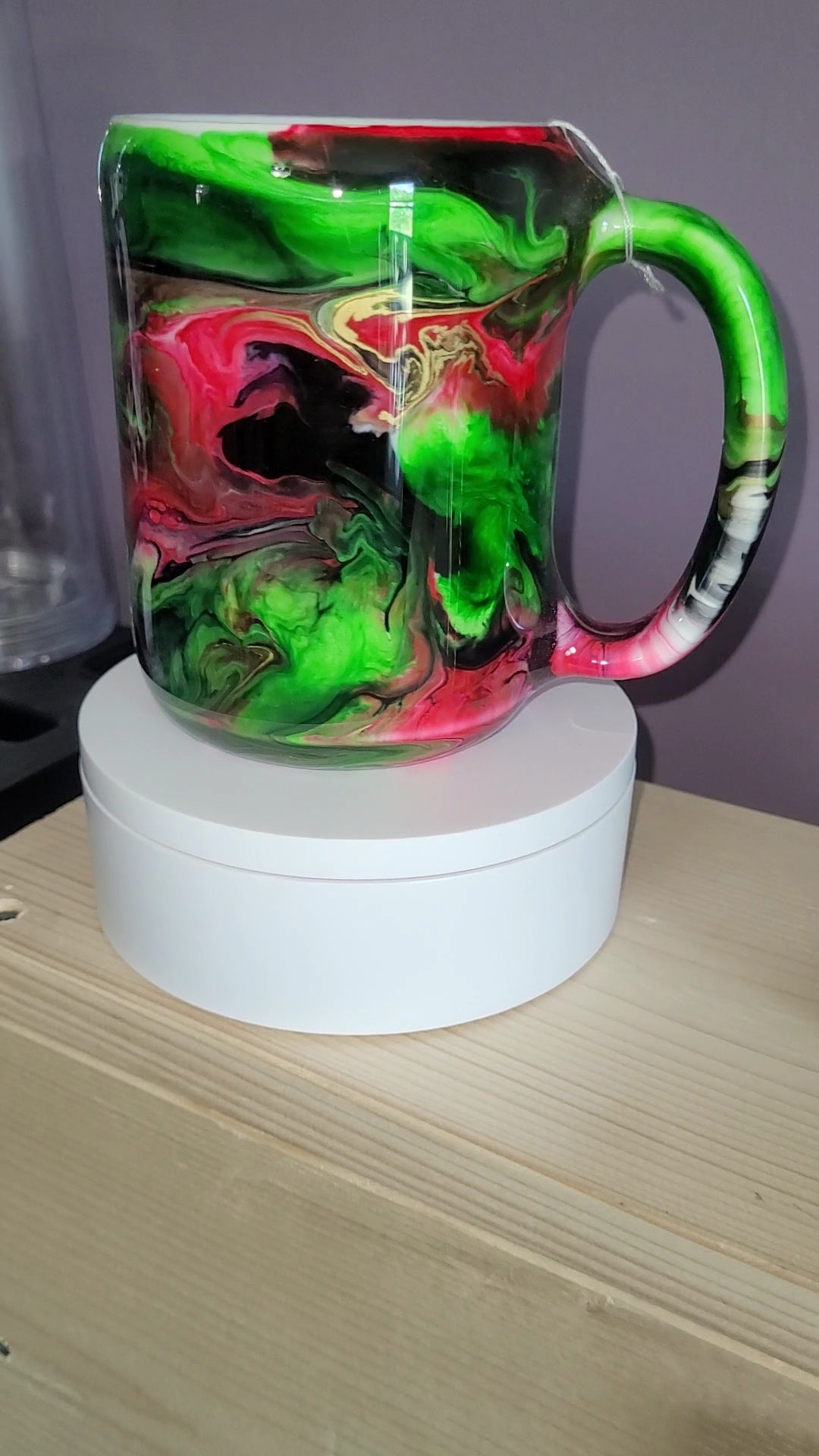 1006 ~ 15oz Coffee Mug (Red/Green)