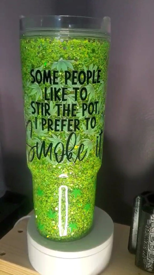 1020 ~ 40oz Snow Globe