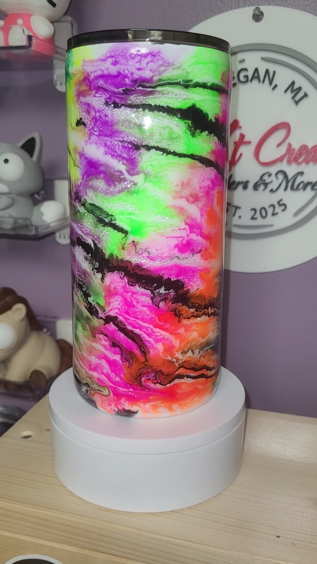 1192- 22oz Fatty - Neon glow inks