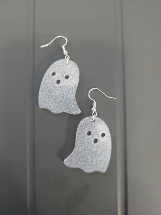 Ghost earrings (white mica shimmer)