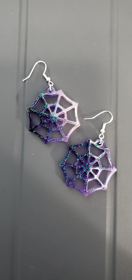 Spiderweb earrings (purple glitter)