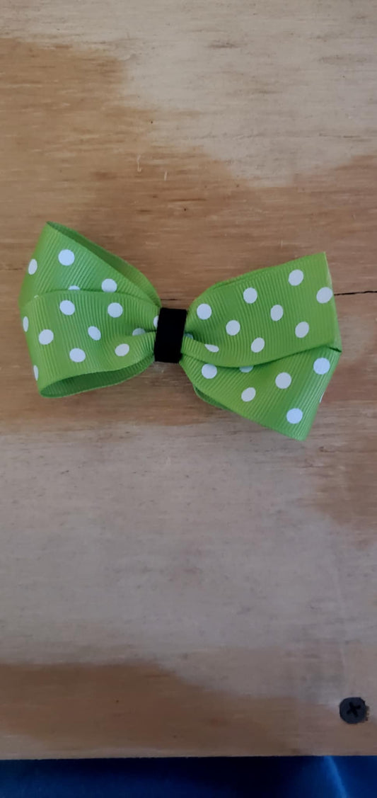 4 inch Girls Hairbow (Green w/ polka dots)