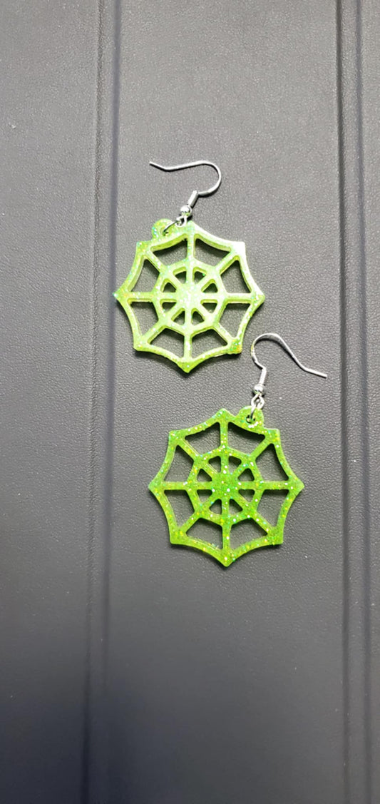 Spiderweb earrings (neon green glitter)