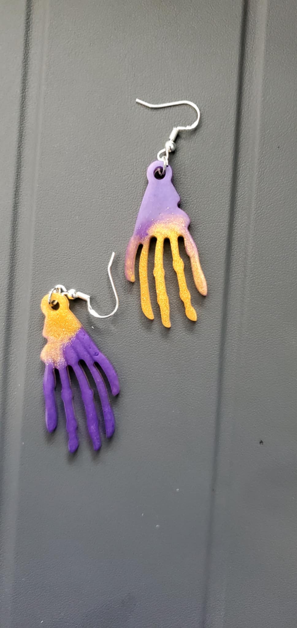 Skeleton hand earrings (Gold and purple)