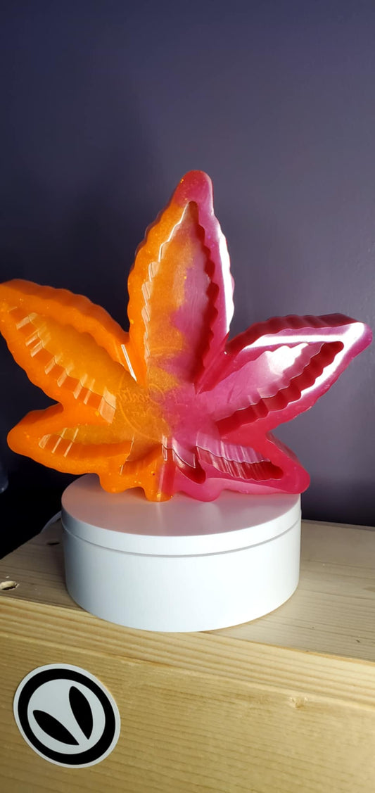Large leaf ashtray